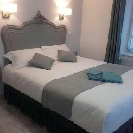 Aux Genets De Josephine Homestay Fournols