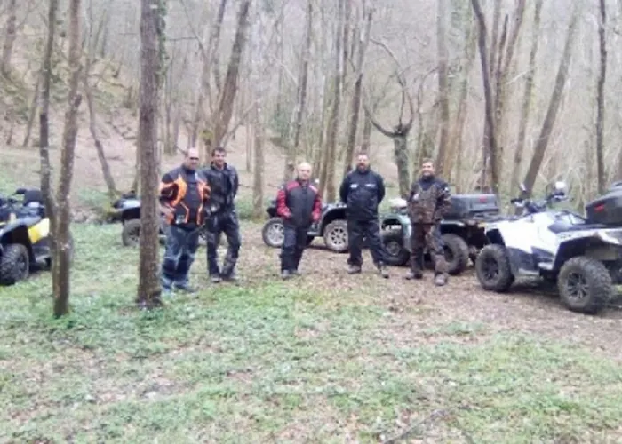 Aux Genets De Josephine * Fournols